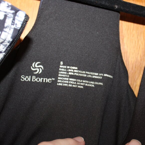 Sol Borne Women's Small B&W Patterned Zip Front Tankini Swim Tank Top - NWT - Picture 3 of 8
